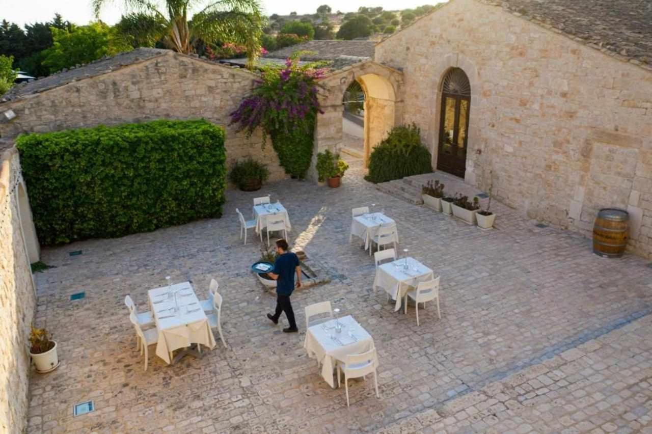 Torre Dantona Country Suites Pozzallo Eksteriør billede