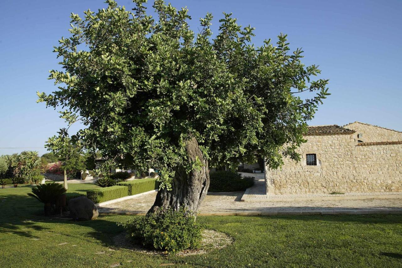 Torre Dantona Country Suites Pozzallo Eksteriør billede