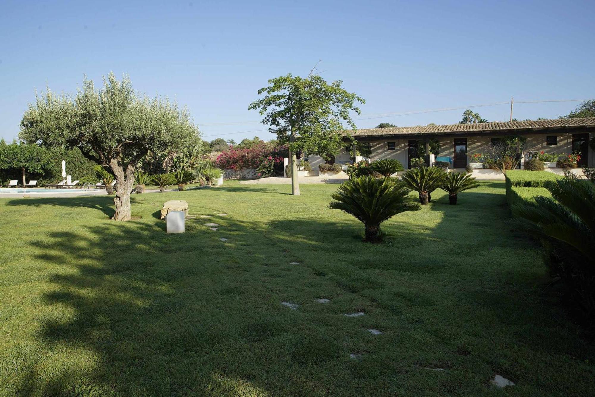 Torre Dantona Country Suites Pozzallo Eksteriør billede