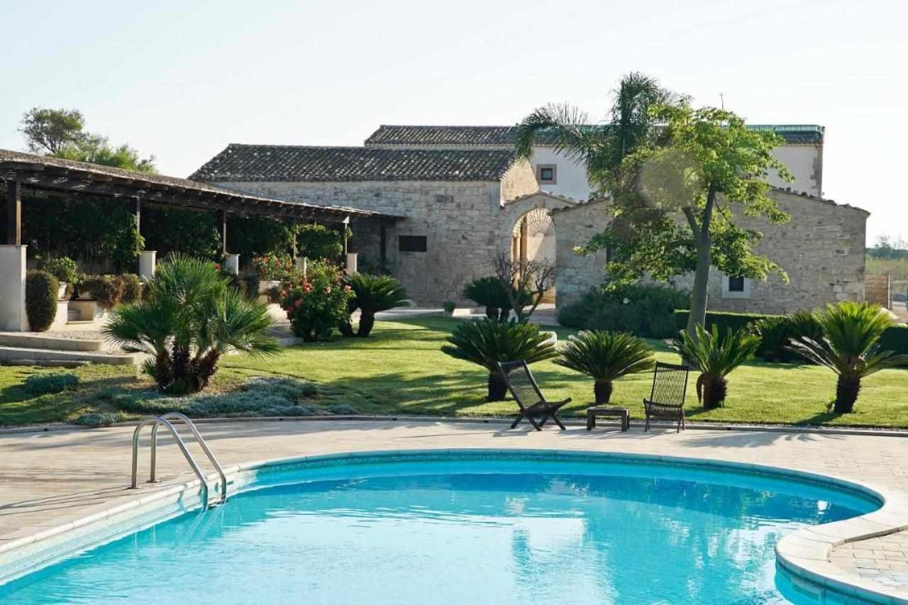 Torre Dantona Country Suites Pozzallo Eksteriør billede